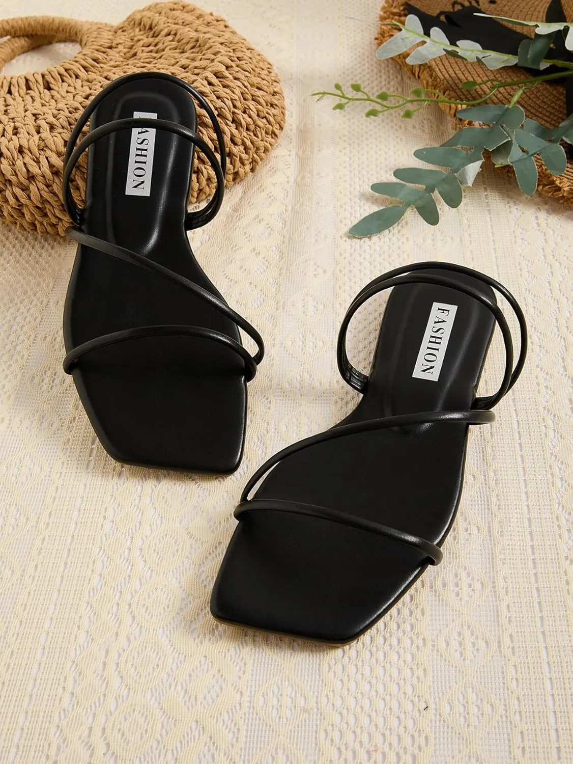 GORGLITTER Women's Strappy Sandals Criss Cross Strap Flat Sandals Open Toe Slides Shoes