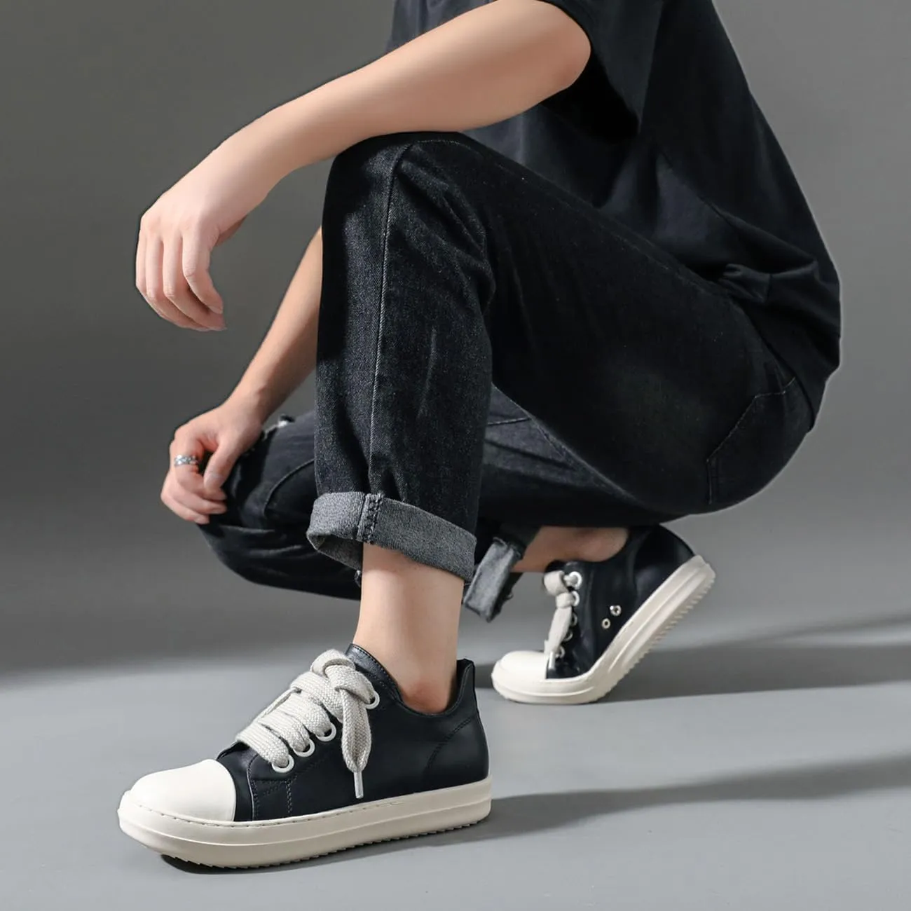 Low Top Sneakers for Men Comfortable Platform Walking Shoes