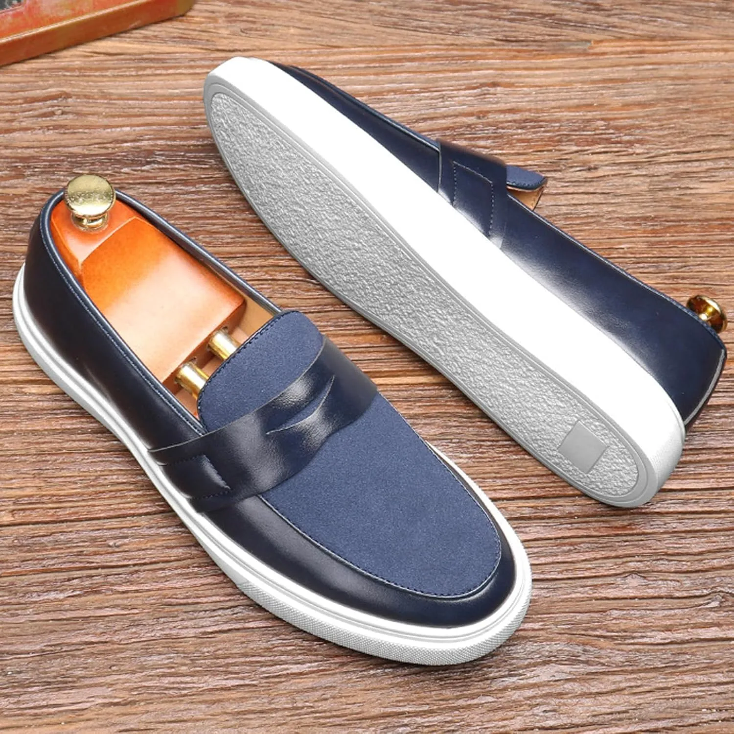 Men's Genuine Leather Splicing Slip-On Loafers Lightweight Non-Slip Driving Shoes Breathable Boat Sneakers for Walking Travel Office