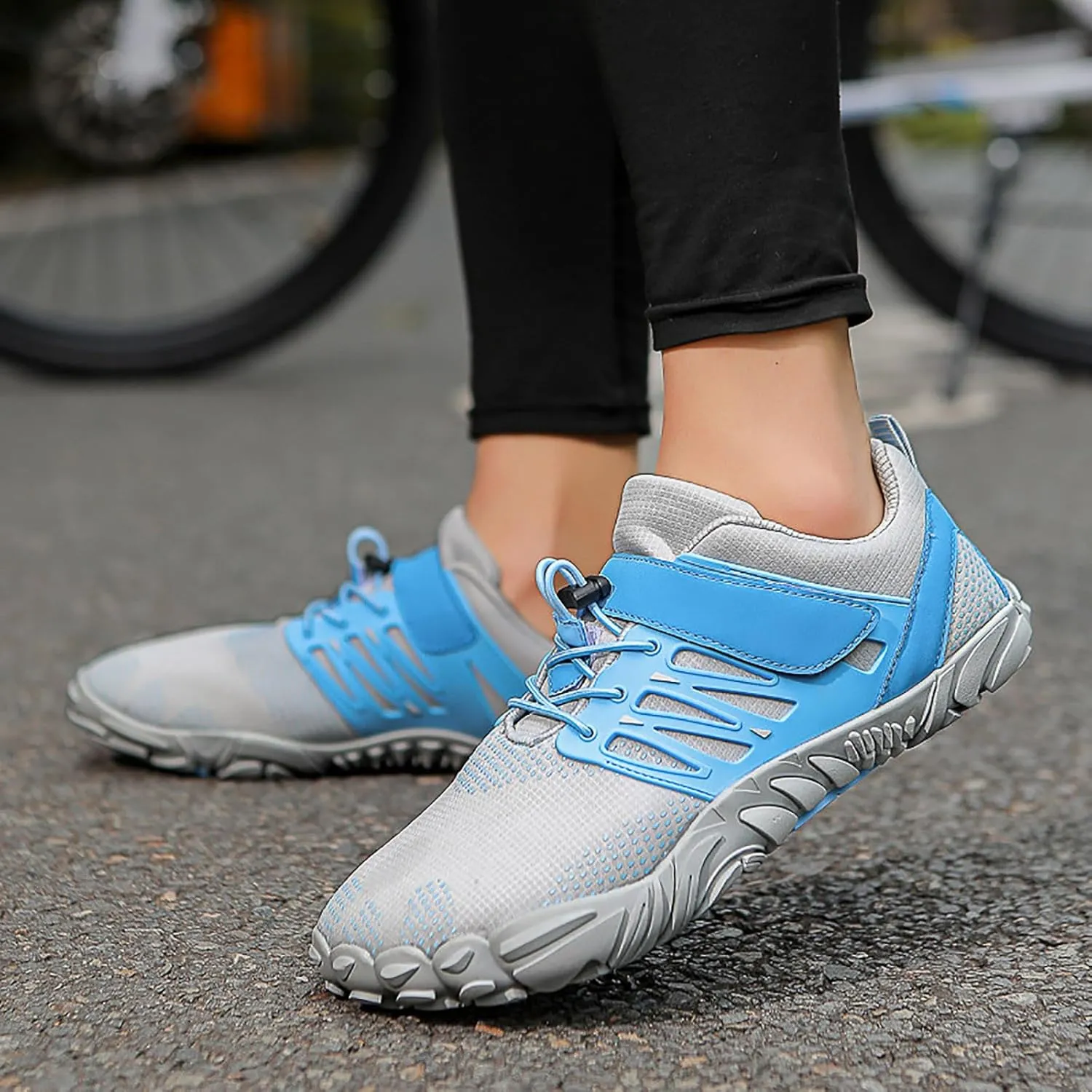 Mens Slip on Lightweight Walking Shoes Non Slip Breathable Quick Drying Water Shoes with Adjustable Lace for Men Summer Beach Walking and Climbing Indoor Workout
