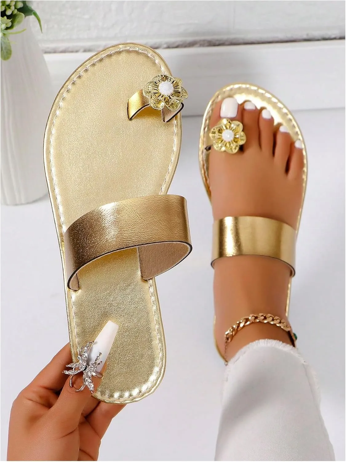 OYOANGLE Women's Metallic Floral Decor Toe Ring Slide Sandals Single Strap Slip on Flat Sandal