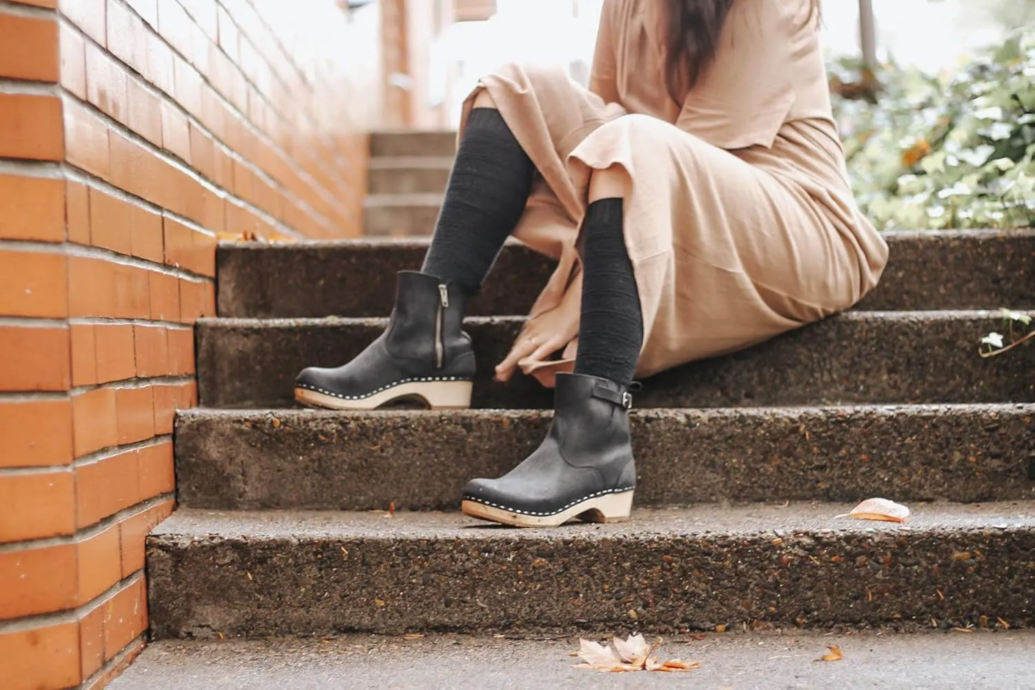 Sandgrens Handmade Swedish Wood Clogs for Women, Low Heel Boots | New York Low