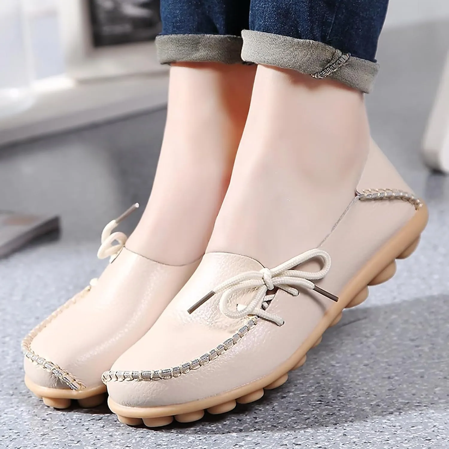 Solaud Women's Driving Moccasins Loafers Casual Round Toe Soft Comfortable Leather Loafers Breathable Slip On Walking Shoes