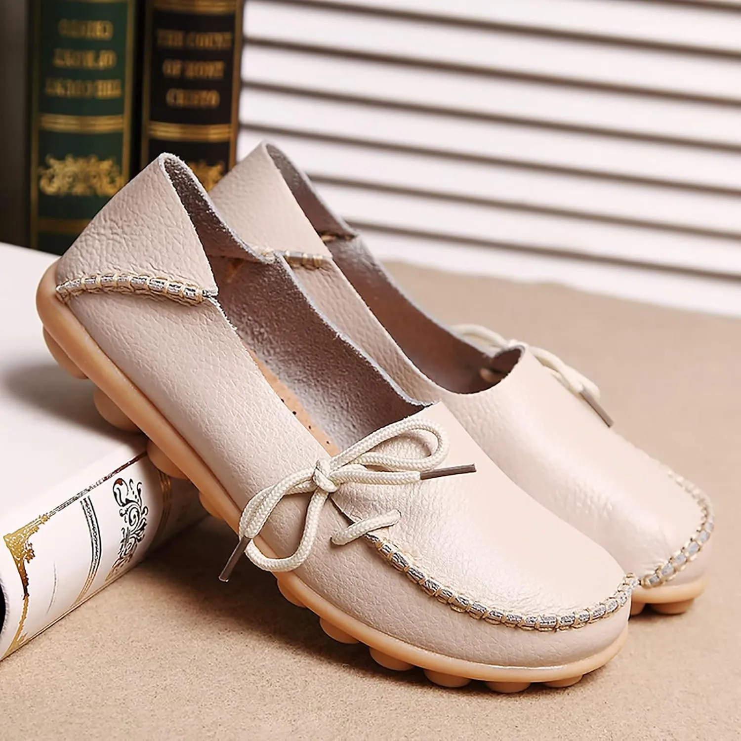 Solaud Women's Driving Moccasins Loafers Casual Round Toe Soft Comfortable Leather Loafers Breathable Slip On Walking Shoes