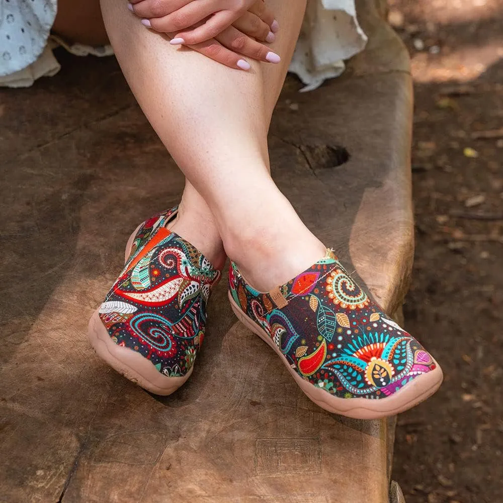 UIN Women's Blossom Slip On Shoes Colorful Comfortable Lightweight Art Travel Sneakers Casual Floral Stylish Everyday Loafers