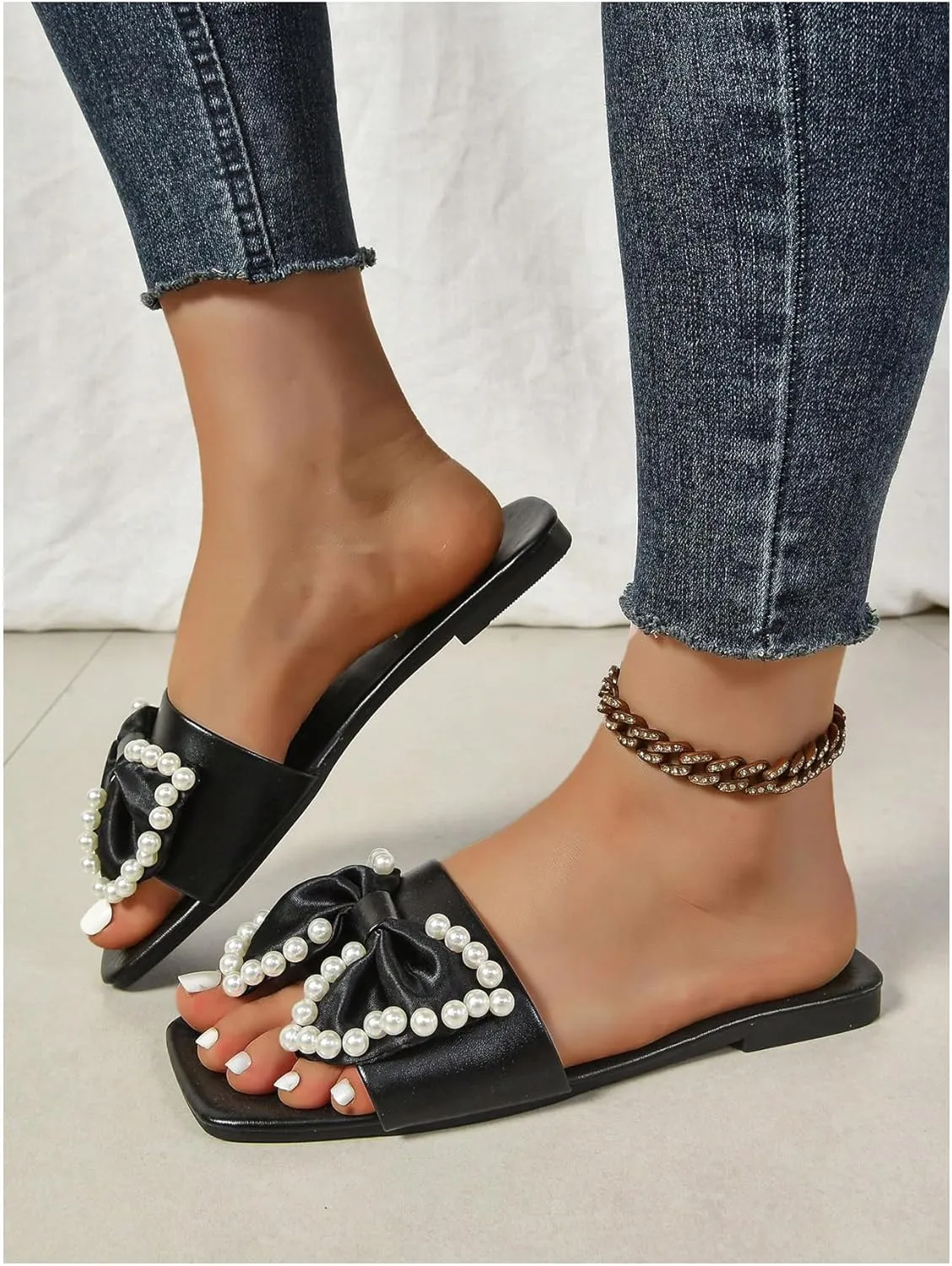 Verdusa Women's Bowknot Pearl Flat Sandals PU Leather Square Open Toe Summer Slippers