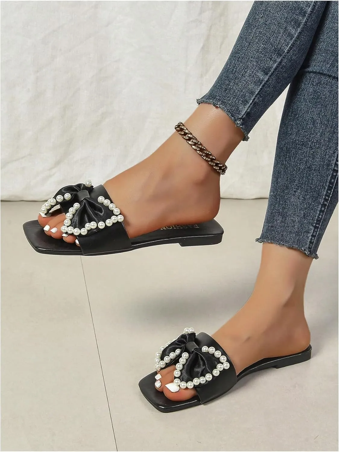 Verdusa Women's Bowknot Pearl Flat Sandals PU Leather Square Open Toe Summer Slippers