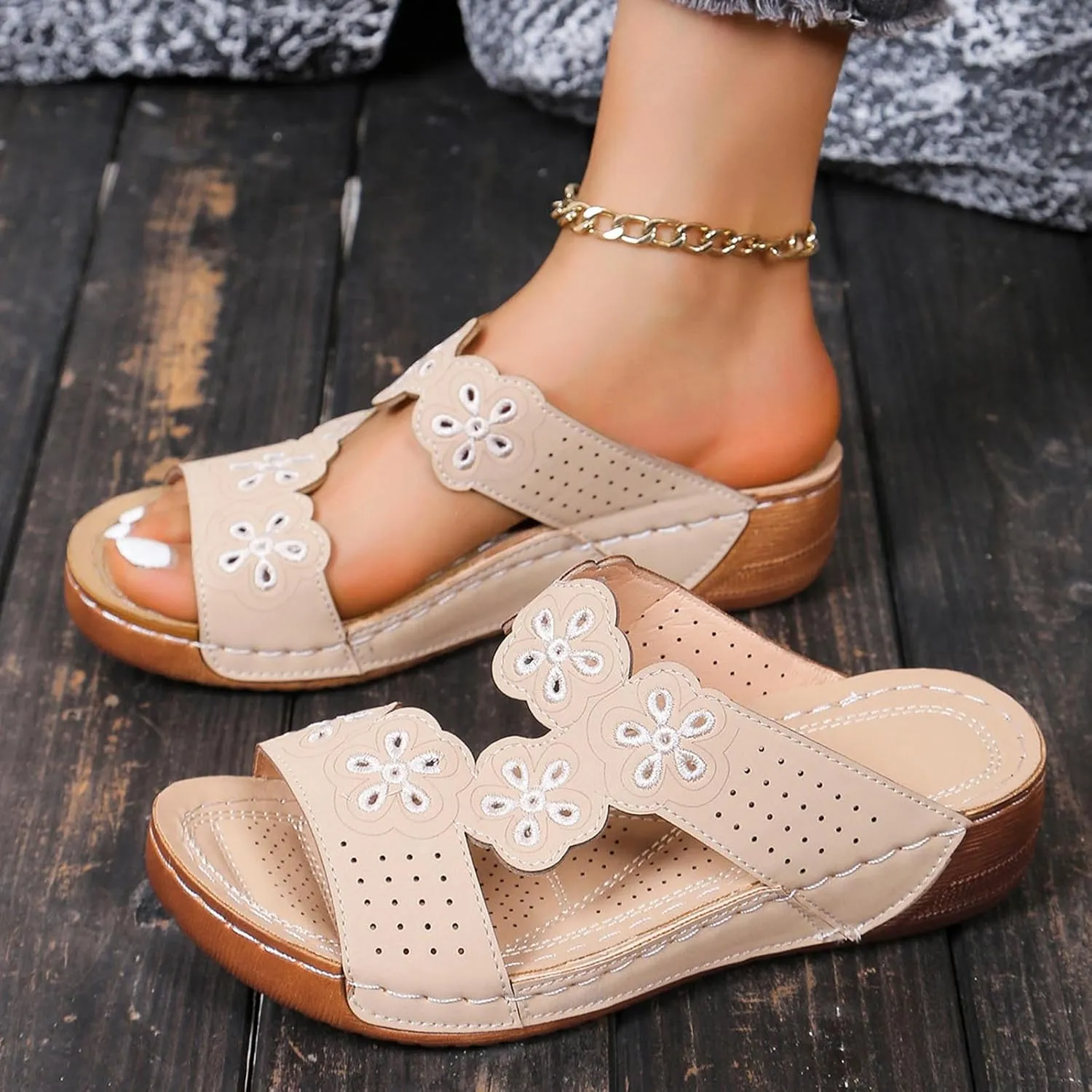 Women's Classic Leather Sandals Lightweight Flat Sandals Cute Hollow Out Flower One Stirrup Casual Walking Slippers, 4