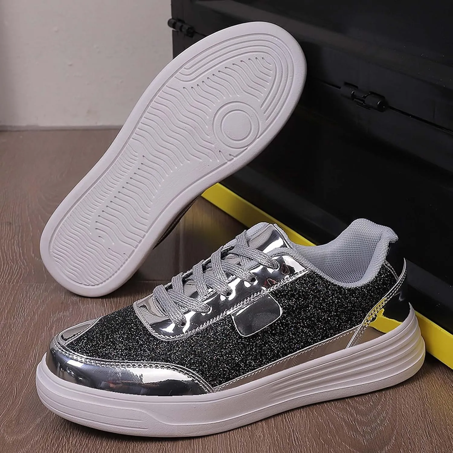 Womens Elastic Slip On Shoes Casual Comfortable Walking Sneakers Lightweight Canvas Flats Non Slip Loafers